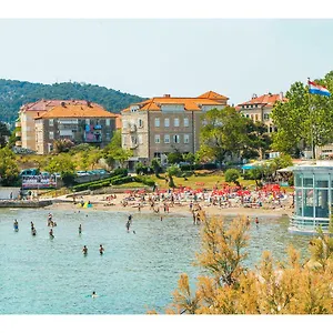 Idro Directly At The Apartment Split